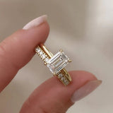 1 carat emerald engagement ring