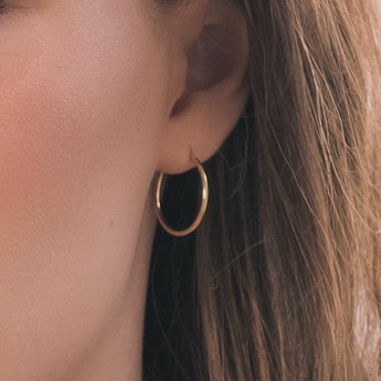 yellow gold medium thin hoops