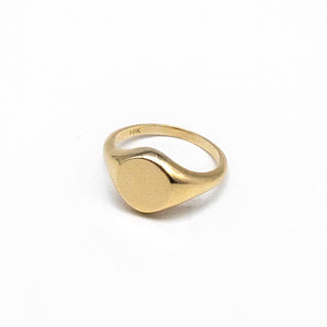 classic yellow gold signet ring